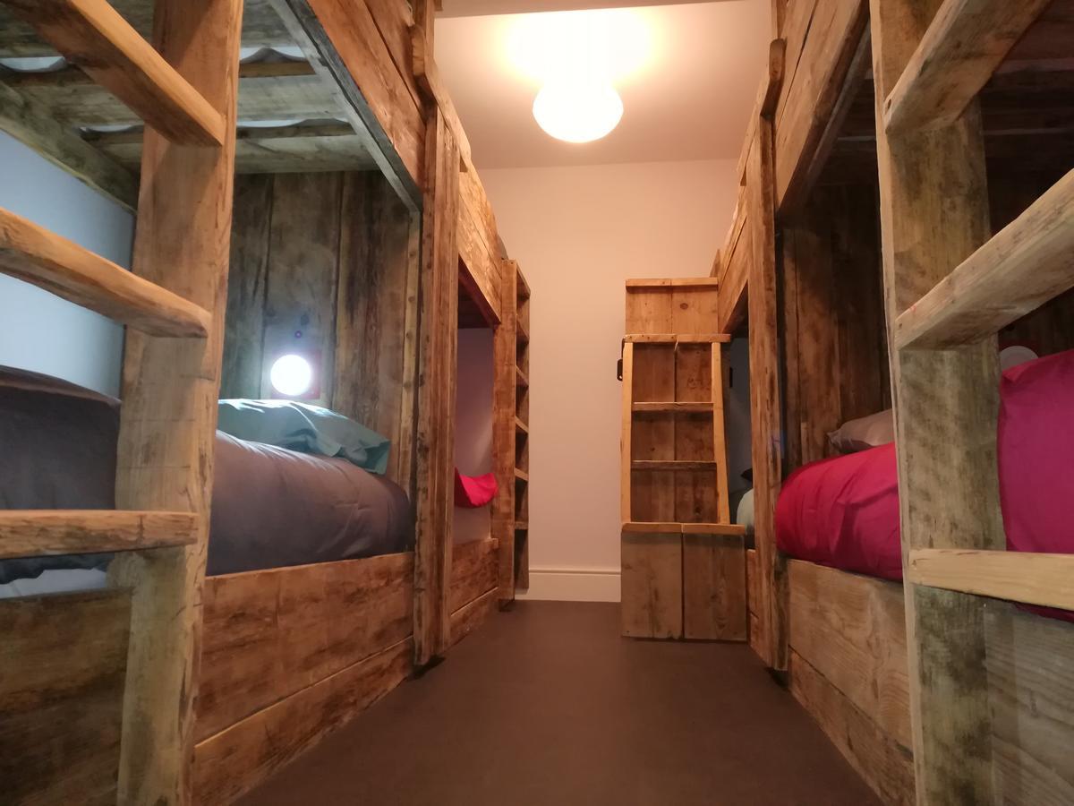 Ostello Ty Glyndwr Bunkhouse, Bar And Cafe Caernarfon Esterno foto