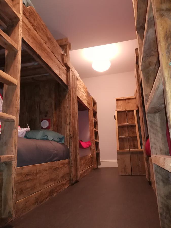 Ostello Ty Glyndwr Bunkhouse, Bar And Cafe Caernarfon Esterno foto