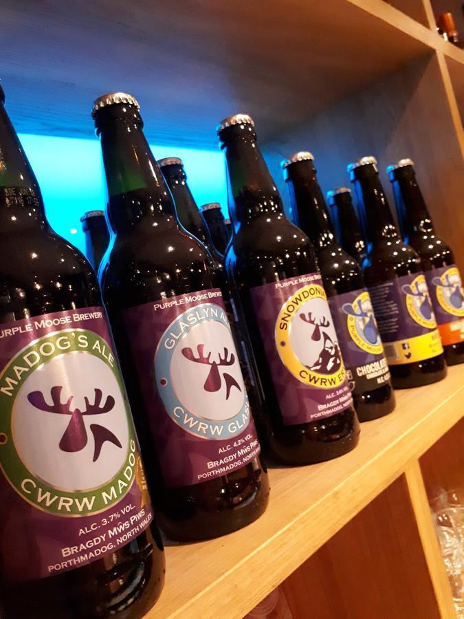 Ostello Ty Glyndwr Bunkhouse, Bar And Cafe Caernarfon Esterno foto