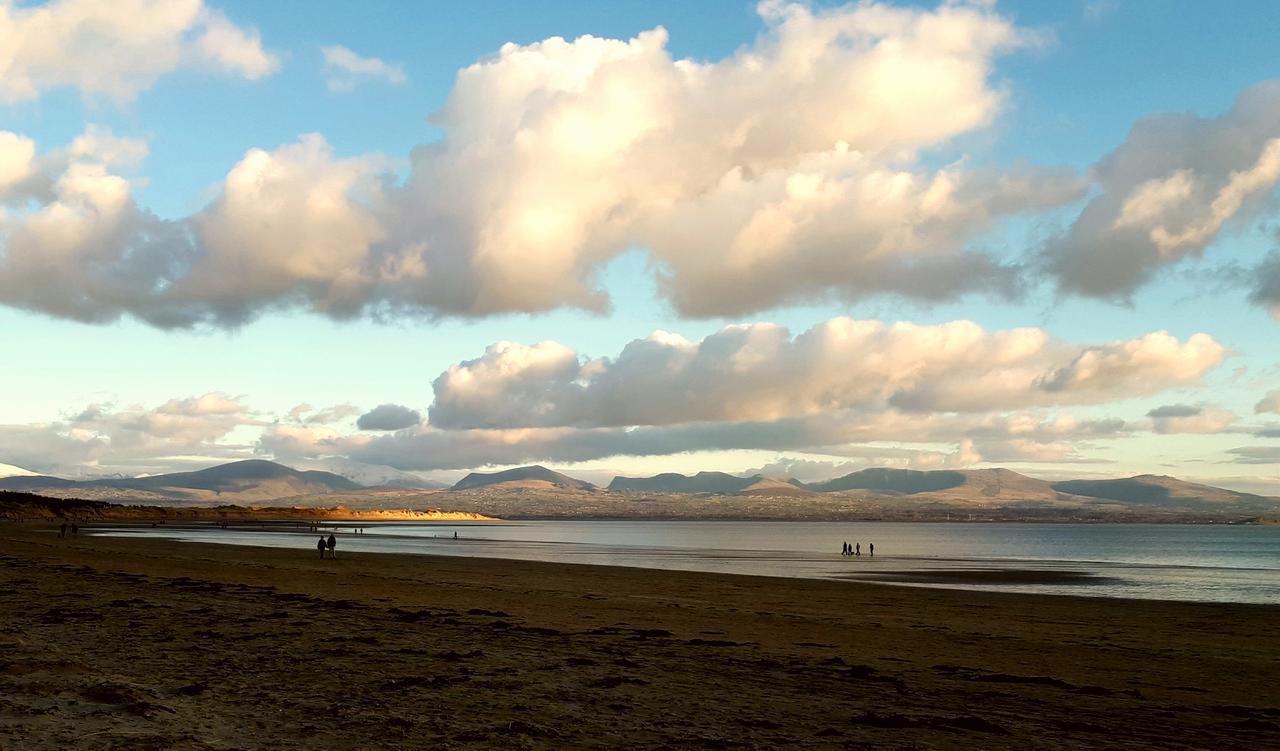 Ostello Ty Glyndwr Bunkhouse, Bar And Cafe Caernarfon Esterno foto