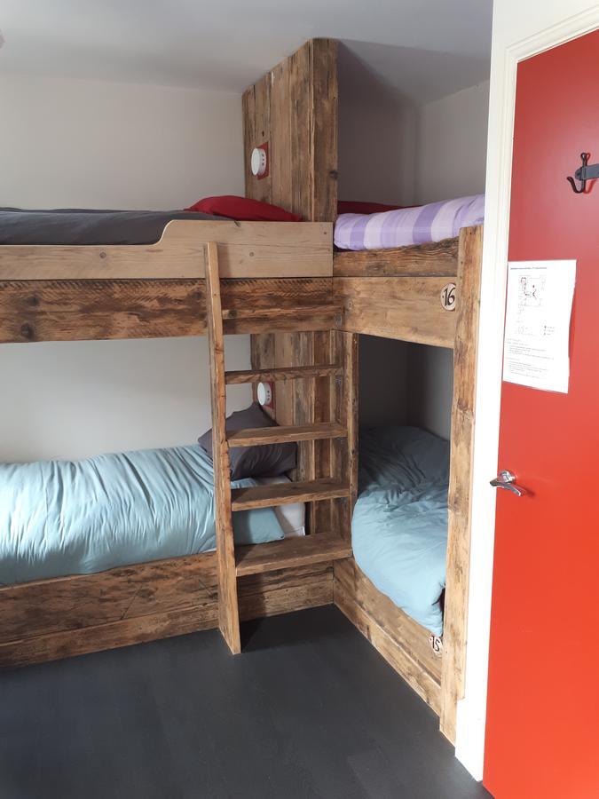 Ostello Ty Glyndwr Bunkhouse, Bar And Cafe Caernarfon Esterno foto